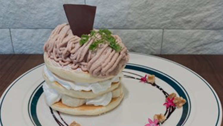[Limited on Chiba Chuo`s store] Mont Blanc Pancakes.