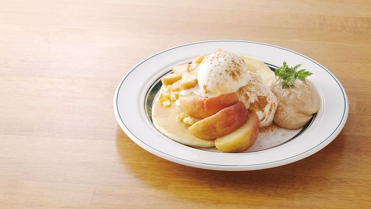 Baked Apples and Cream Pancakes